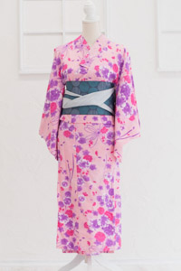 715浴衣ピンク桜